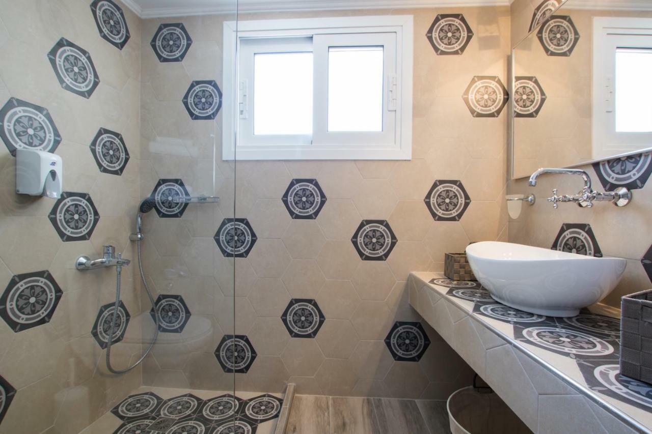 Optasia Apartment Kárpathos Eksteriør billede